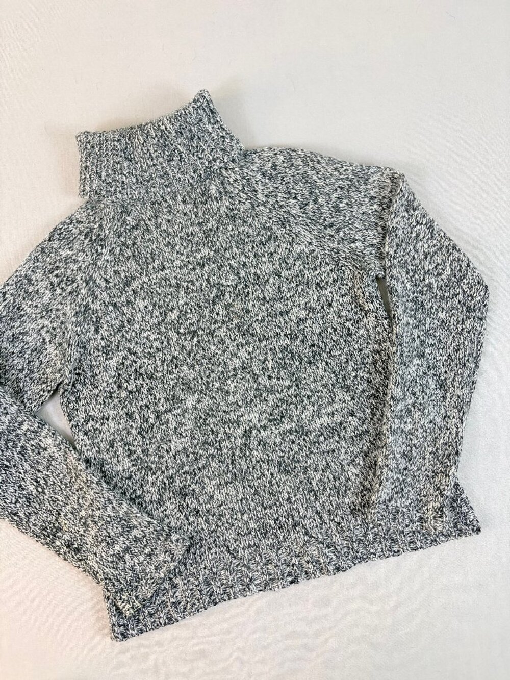 Ann Taylor 100% Cashmere Marled Turtleneck Sweater Black Ivory M